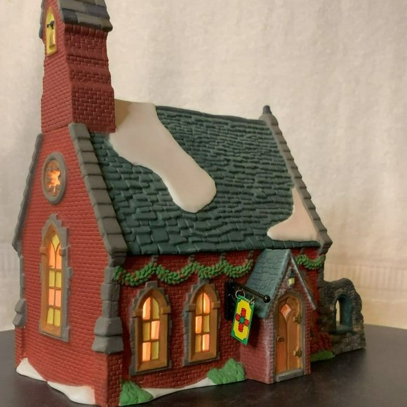 Dept 56 Dudden Cross Church Dickens Village Lighted Christmas Decoration - 1995 - Picture 6 of 12
